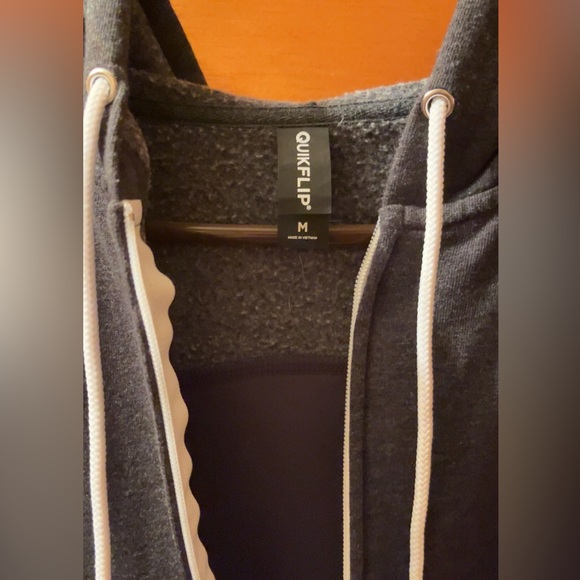 “Quik Flip” Technology Black Men’s Medium Zip Up - Picture 5 of 9